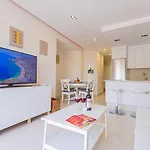 In Beachfront Complex In El Duque Area, Appartamento *