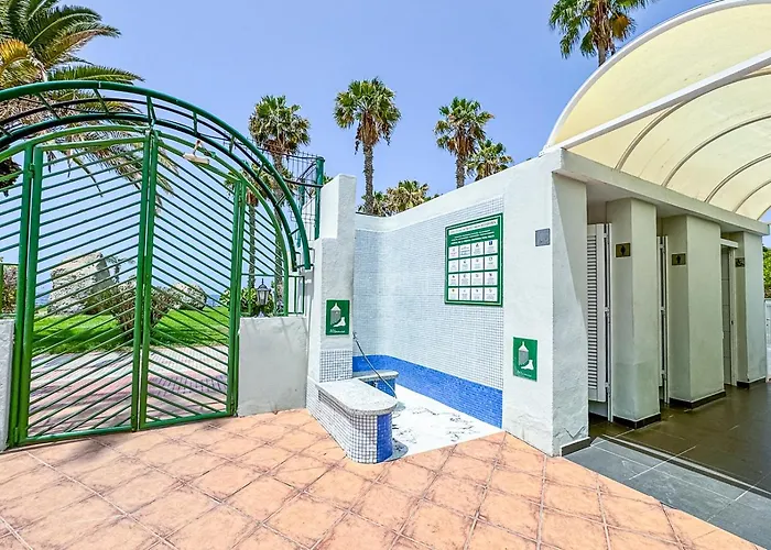 In Beachfront Complex In El Duque Area, Διαμέρισμα Costa Adeje (Tenerife)