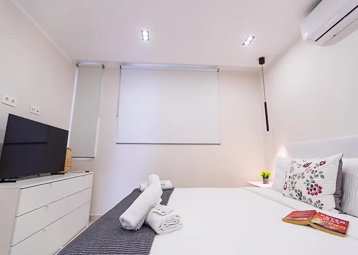 In Beachfront Complex In El Duque Area, Διαμέρισμα *