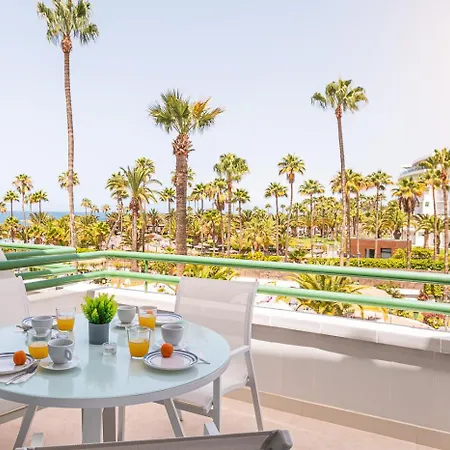 In Beachfront Complex In El Duque Area, 阿德耶