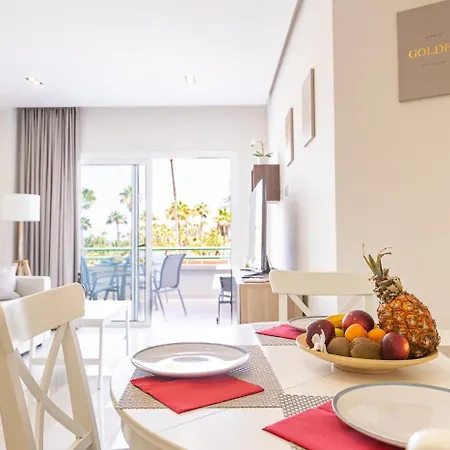 In Beachfront Complex In El Duque Area, * アデヘ