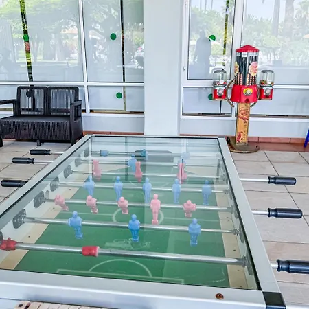 公寓 In Beachfront Complex In El Duque Area,