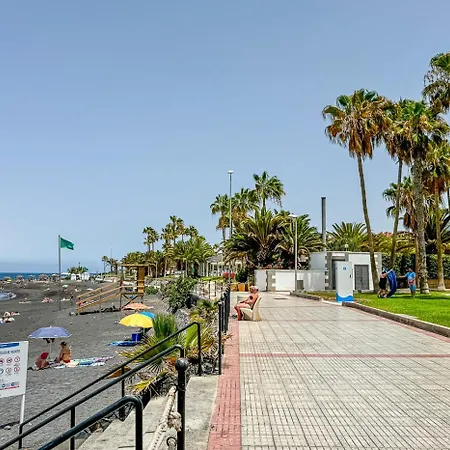 アパート In Beachfront Complex In El Duque Area, *